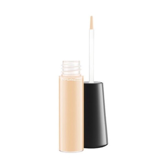 MAC Cosmetics Other - MAC Mineralize Concealer Cache Cernes, NW25